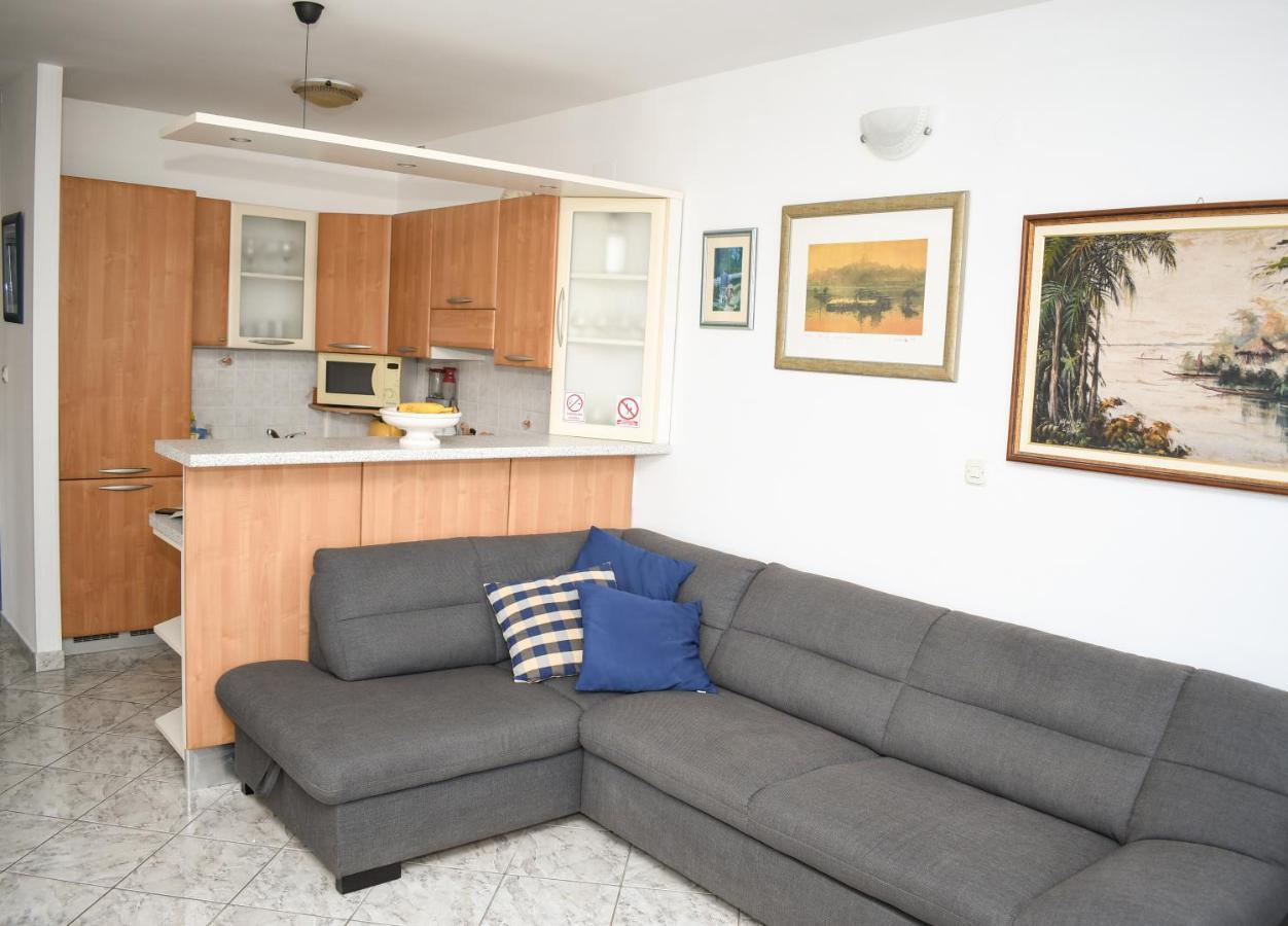 Frida Apartment